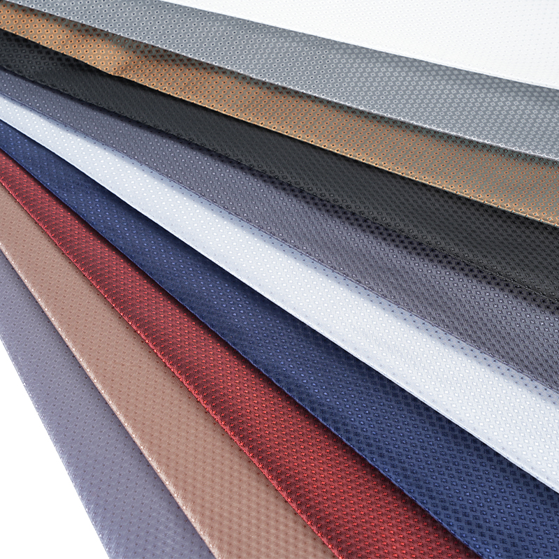 Jacquard piccolo in poliestere con punti quadrati e diamanti