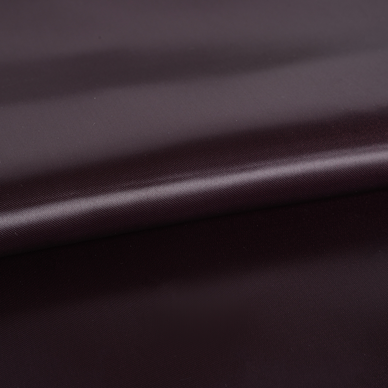 Tessuto satinato cationico