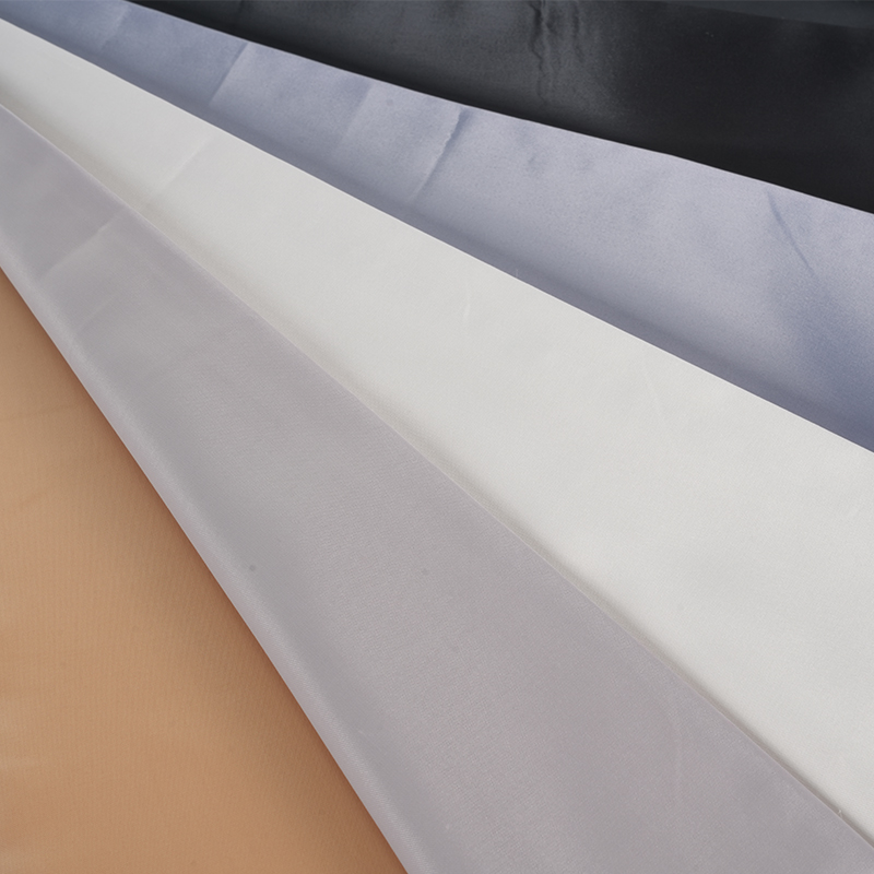 Tessuto satinato cationico