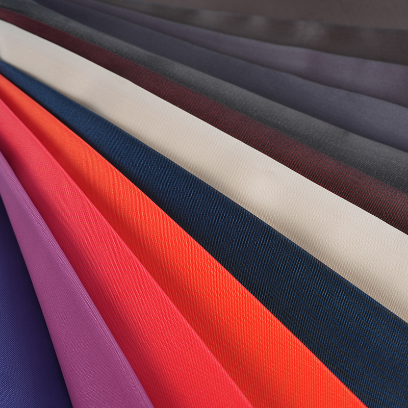 Tessuto satinato cationico