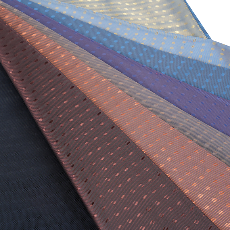 Tessuto jacquard a pois in twill PV