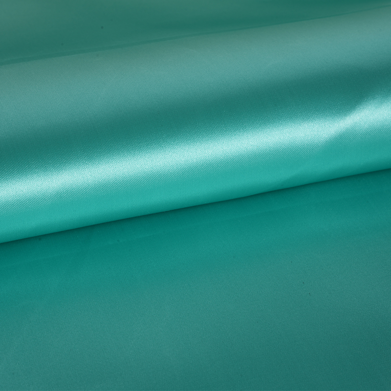 Raso lucido non ritorto 50/75 + tessuto a spatola sottile sul tessuto superiore