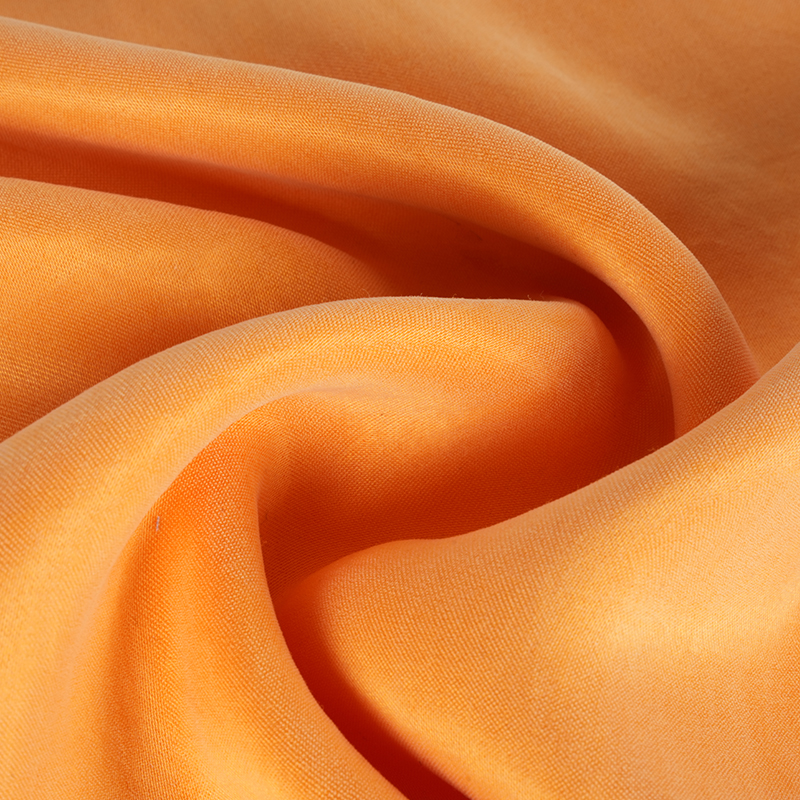 Tessuto in raso pieghettato di cotone tencel 120D * 30S