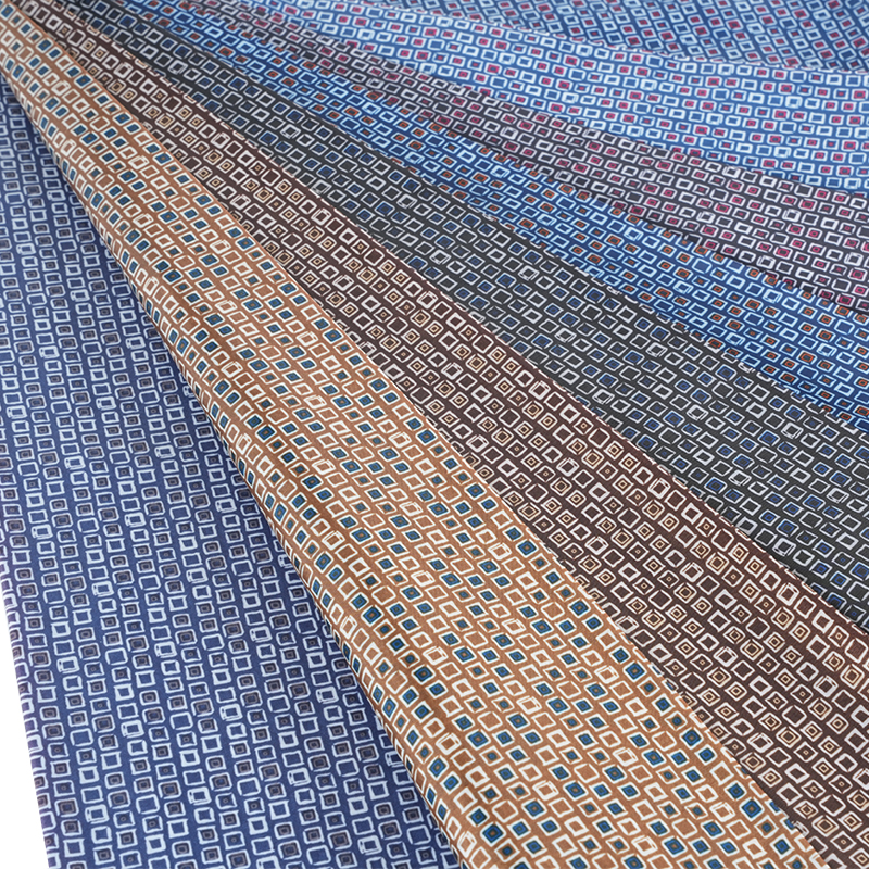 Tessuto con stampa quadrata piccola in taffetà di poliestere 190T