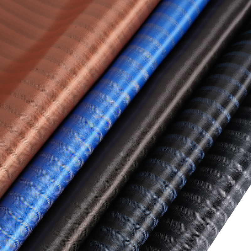 Tessuto a righe nascoste in raso PV